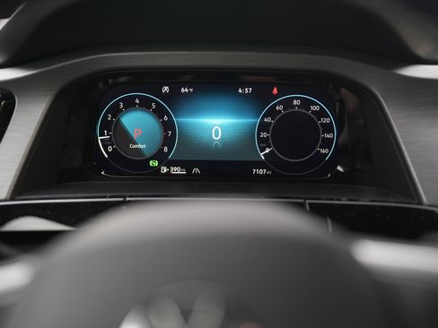 Used 2025 Volkswagen Atlas Cross Sport SE image 13