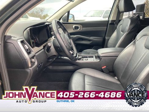 Used 2022 Kia Sorento S image 4