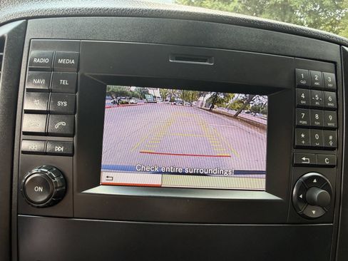 Used 2016 Mercedes-Benz Metris Passenger image 31