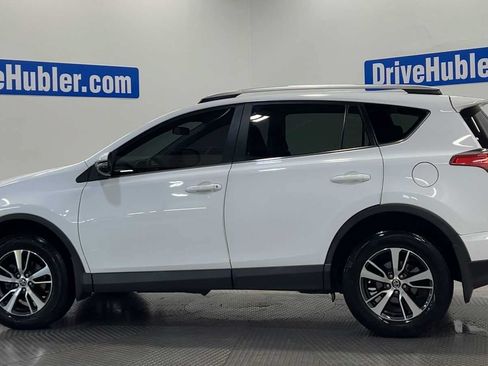 Used 2016 Toyota RAV4 XLE w/ Convenience Package AWD/4WD image 5