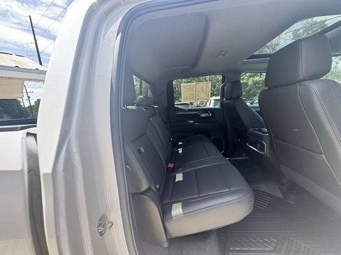 Used 2024 Chevrolet Silverado 1500 LTZ AWD/4WD image 10