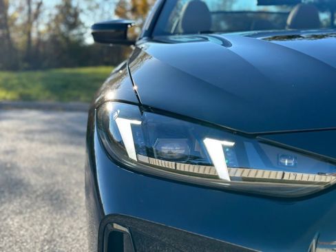 Used 2025 BMW 440i xDrive Convertible w/ Premium Package image 12