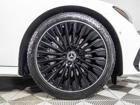 Used 2025 Mercedes-Benz E 450 4MATIC Sedan w/ Driver Assistance Package image 43