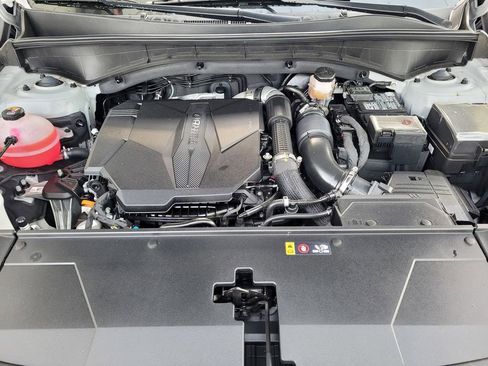 Used 2024 Kia Sorento SX Prestige w/ Olive Brown Leather Package image 25