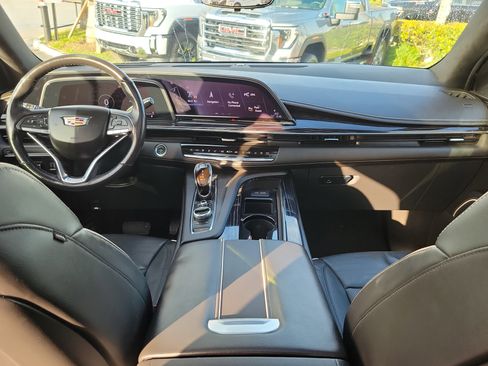 Used 2021 Cadillac Escalade Sport w/ Driver Assist Tech Package image 19