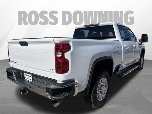 Used 2022 Chevrolet Silverado 2500 LT w/ Convenience Package AWD/4WD image 4