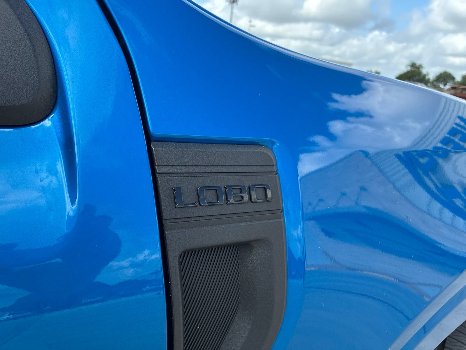 Used 2025 Ford Maverick Lobo AWD/4WD image 8