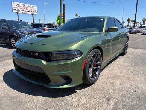Used 2022 Dodge Charger Scat Pack RWD image 2