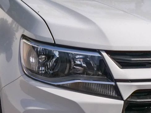 Used 2022 Chevrolet Colorado LT image 4