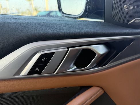 Used 2023 BMW M440i Convertible w/ Premium Package image 7