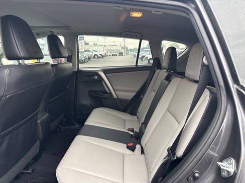 Used 2017 Toyota RAV4 Limited AWD/4WD image 5