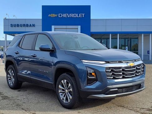 New 2026 Chevrolet Equinox LT w/ Convenience Package II image 3