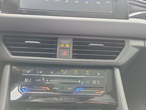 New 2026 Volkswagen Jetta SE image 18