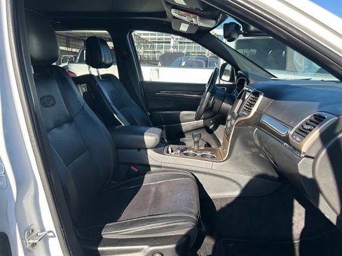 Used 2015 Jeep Grand Cherokee Overland w/ Advanced Technology Group RWD image 14