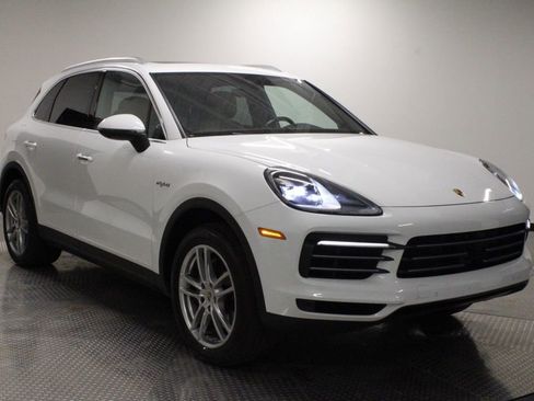 Certified 2019 Porsche Cayenne E-Hybrid image 9