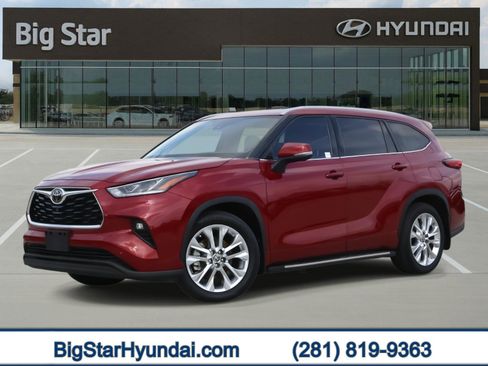 Used 2022 Toyota Highlander Limited image 1