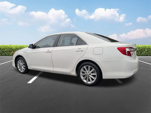 Used 2012 Toyota Camry XLE w/ Convenience Pkg FWD image 7