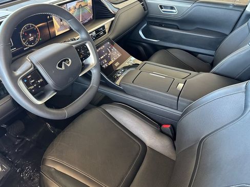 Used 2025 INFINITI QX80 Luxe RWD image 9