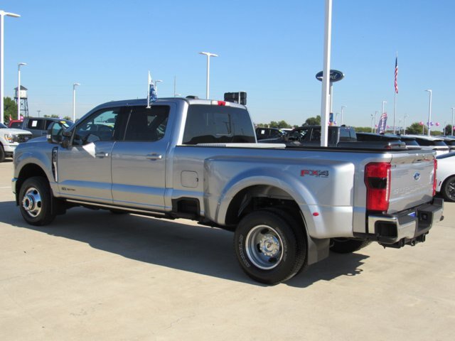 Certified 2023 Ford F350 Lariat w/ Lariat Ultimate Package AWD/4WD image 4