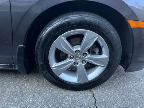 Used 2020 Honda Odyssey EX image 34