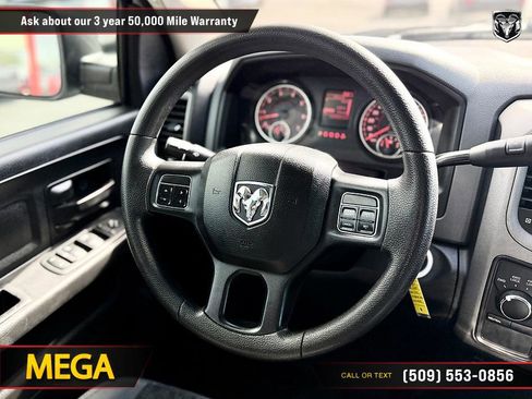 Used 2017 RAM 1500 4x4 Crew Cab image 22
