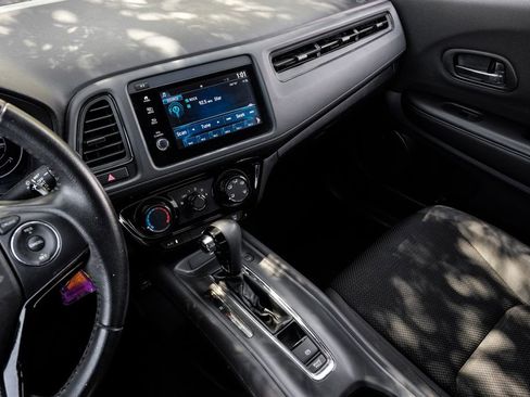 Used 2022 Honda HR-V Sport image 31