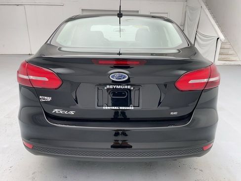Used 2017 Ford Focus SE image 10