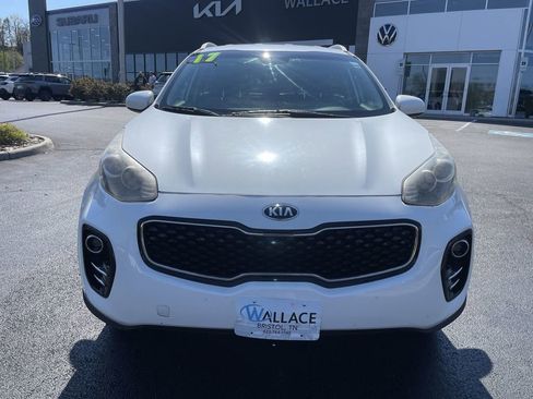 Used 2017 Kia Sportage EX AWD/4WD image 2