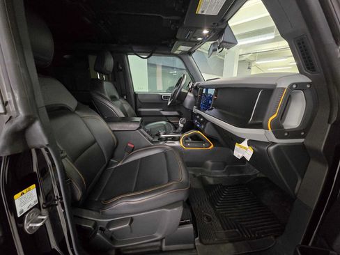 Used 2022 Ford Bronco Badlands AWD/4WD image 11