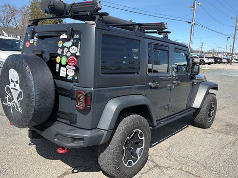 Used 2016 Jeep Wrangler Unlimited Rubicon image 11