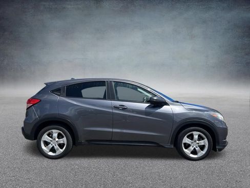Used 2016 Honda HR-V EX image 2