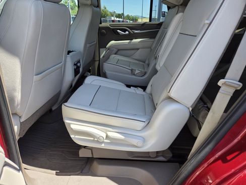 Used 2021 GMC Yukon Denali w/ Denali Premium Package AWD/4WD image 13