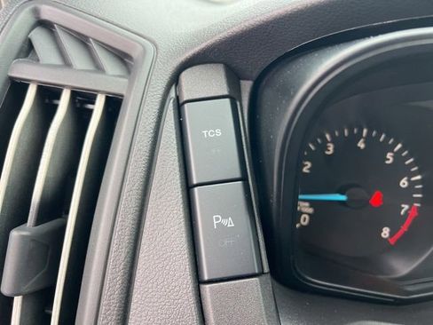 Used 2019 Ford Transit 350 XLT image 11