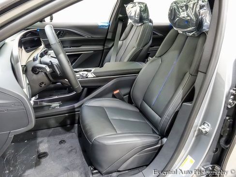 New 2026 Cadillac Lyriq Signature Sport image 7