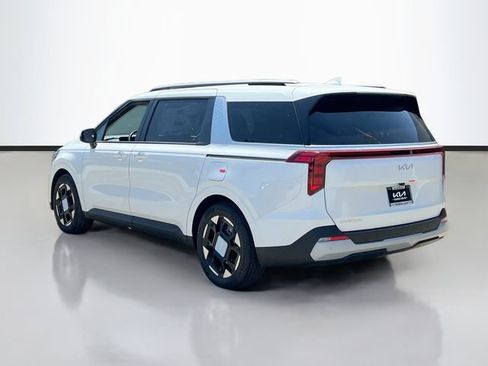 New 2026 Kia Carnival EX FWD image 5