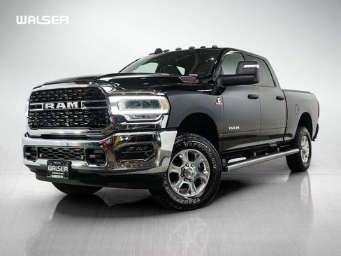 Used 2024 RAM 2500 Big Horn w/ Level 2 Equipment Group AWD/4WD image 1