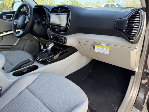 New 2025 Kia Soul EX image 13
