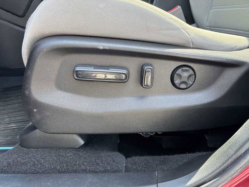 Used 2021 Honda CR-V EX image 13