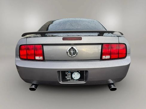 Used 2006 Ford Mustang Coupe RWD image 6