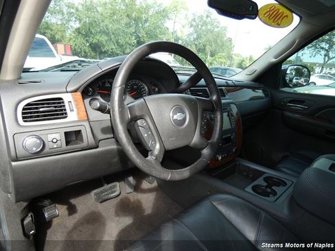 Used 2008 Chevrolet Silverado 1500 LTZ image 36