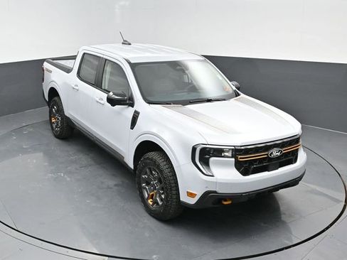 Used 2025 Ford Maverick Tremor AWD/4WD image 17