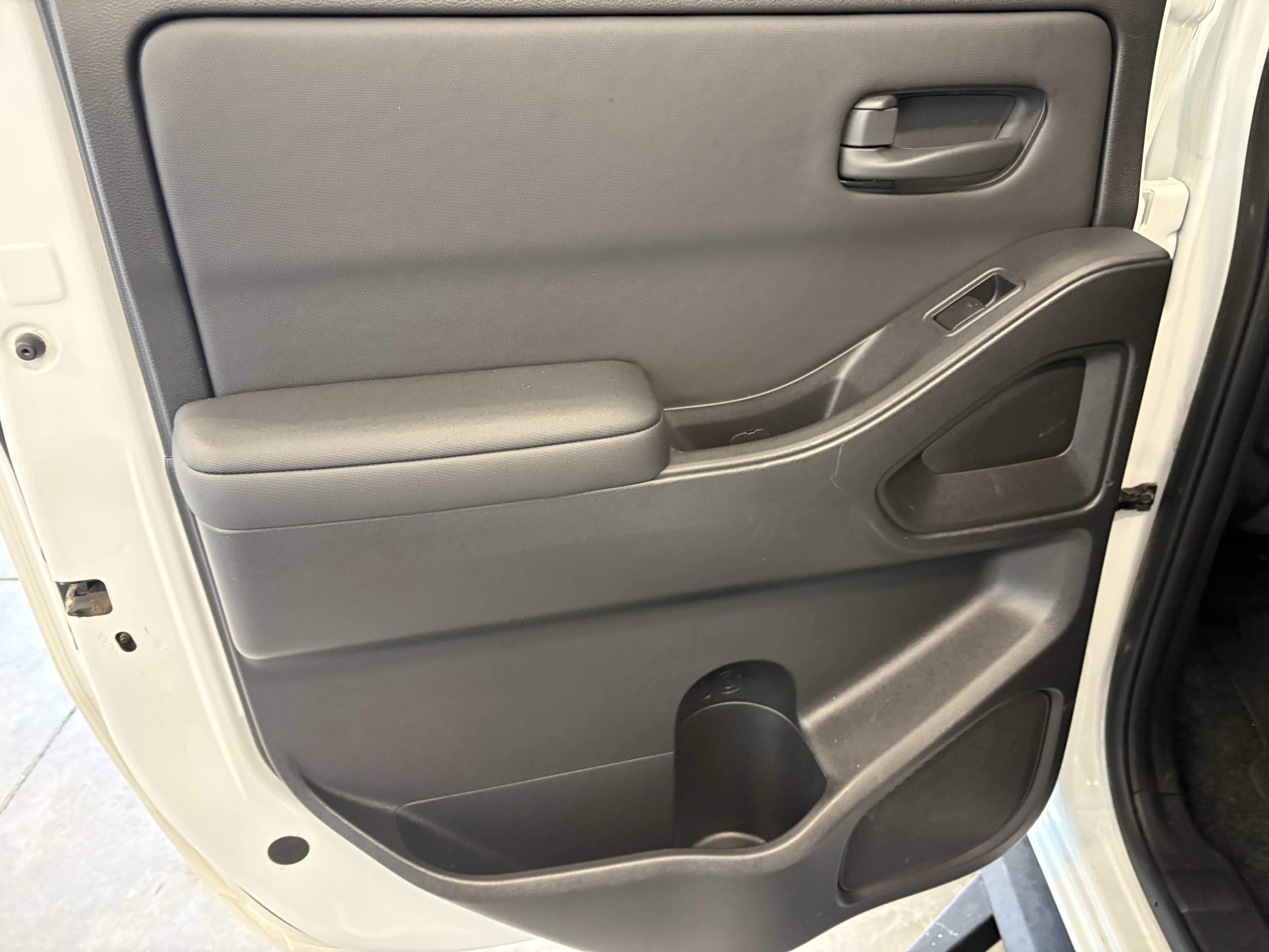 Used 2023 Nissan Frontier S w/ Technology Package RWD image 9