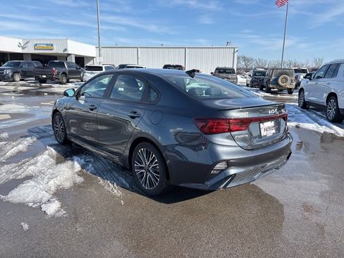 Used 2023 Kia Forte GT-Line w/ GT-Line Premium Package image 5