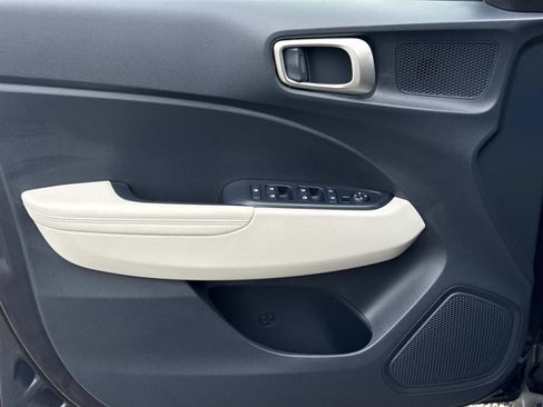 New 2026 Hyundai Venue SEL image 8