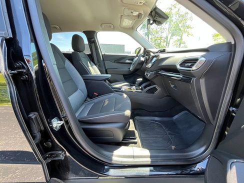 Used 2023 Chevrolet TrailBlazer LT w/ Convenience Package AWD/4WD image 22