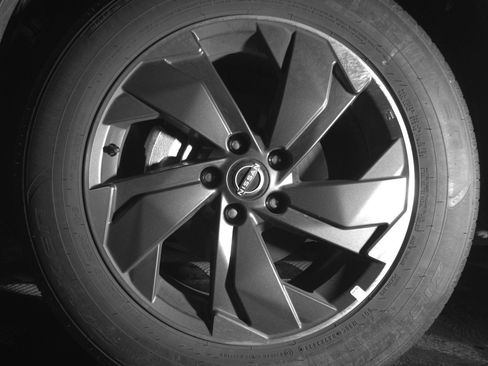 Used 2025 Nissan Rogue SV FWD image 12