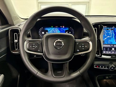 Used 2026 Volvo XC40 B5 Plus w/ Protection Package Premier AWD/4WD image 22