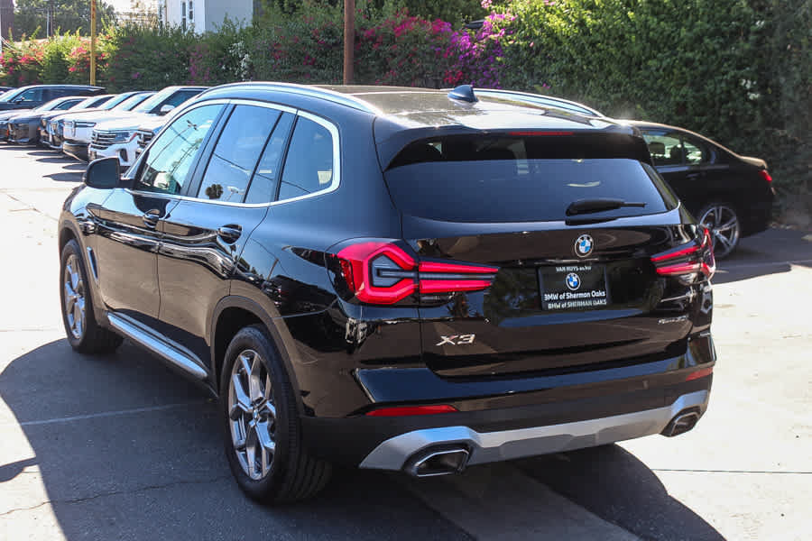 Used 2024 BMW X3 sDrive30i w/ Convenience Package RWD image 11