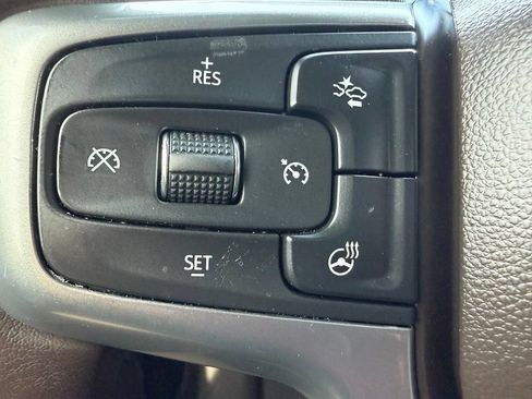Used 2023 Chevrolet Silverado 1500 LTZ w/ Technology Package AWD/4WD image 17
