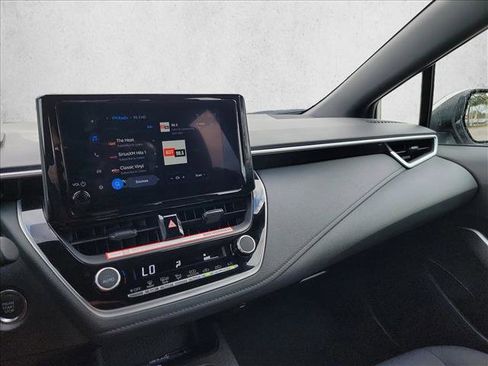 Used 2025 Toyota Corolla SE image 20